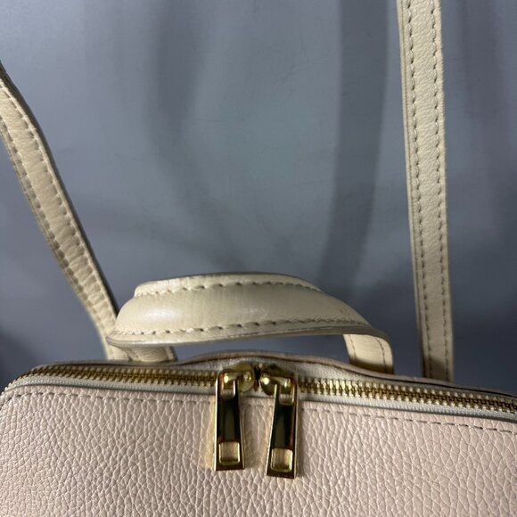 DIVINA FIRENZE Natural Leather Ivory Handbag/Backpack - Picture 4 of 14